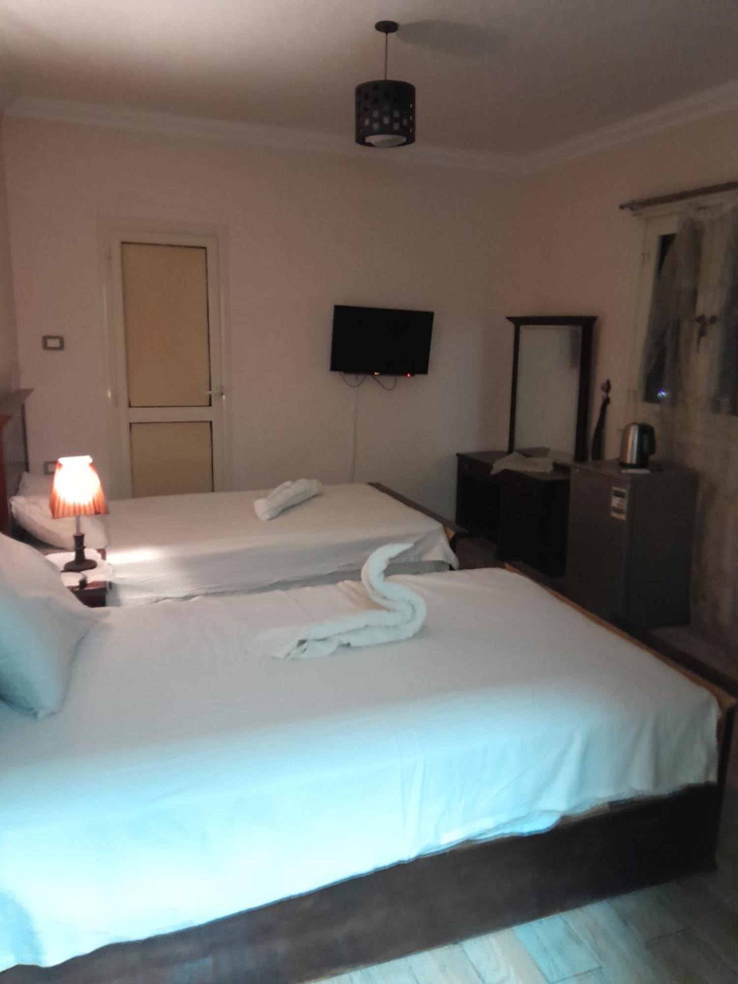 Adam Pyramid View Hotel Kafret el-Gabal