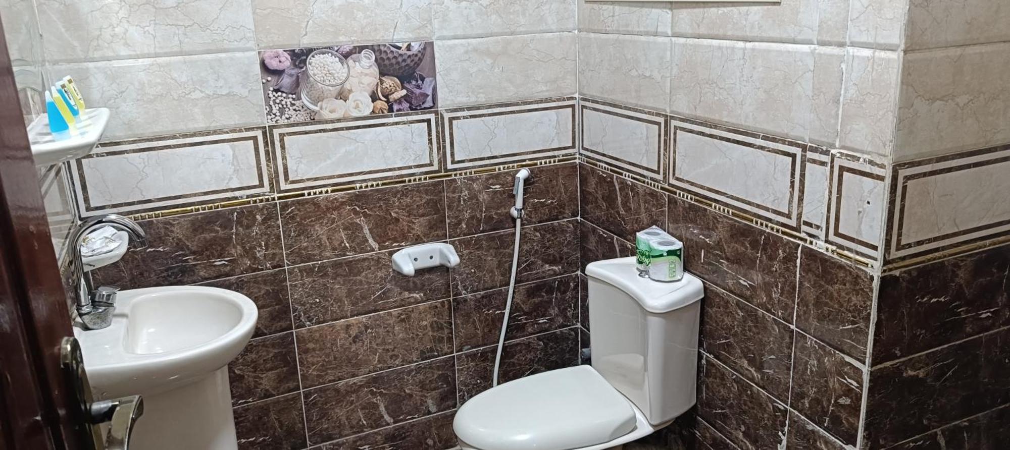 Adam Pyramid View Hotel Kafret el-Gabal